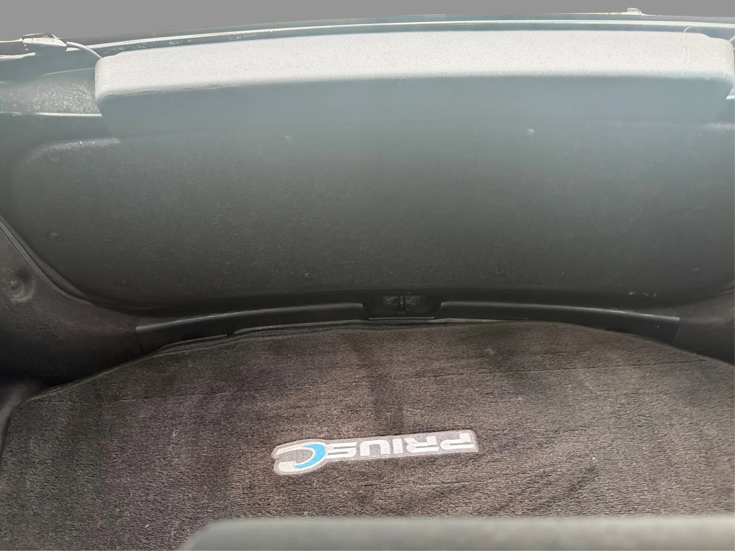 Used 2014 Toyota Prius C One FWD image 30