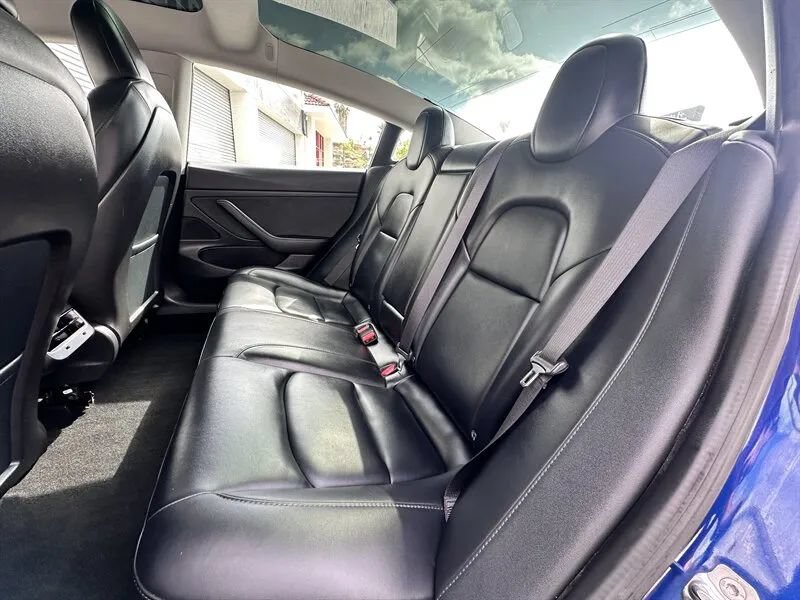 Used 2020 Tesla Model 3 Standard Range RWD image 26