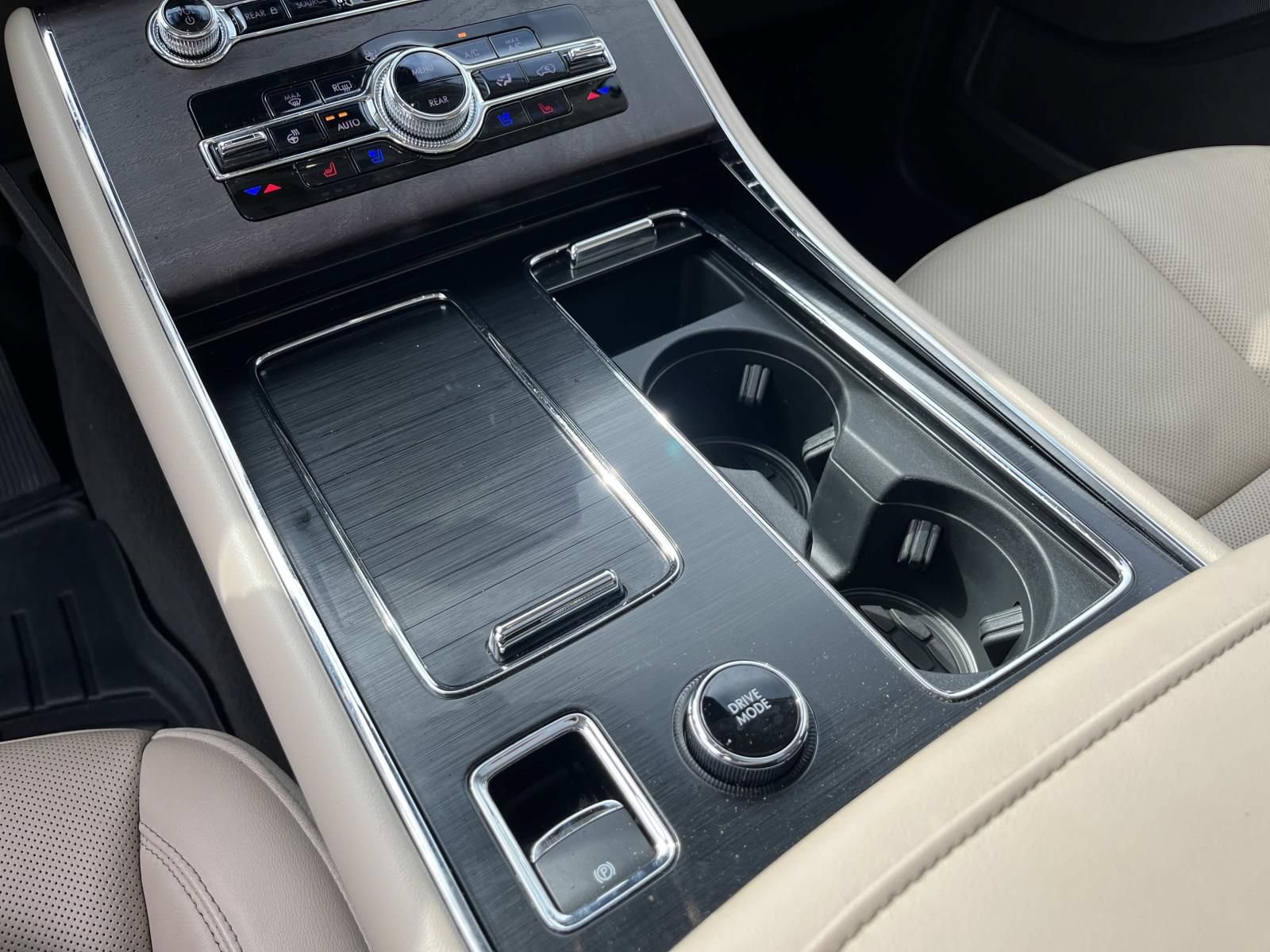 Used 2022 Lincoln Aviator Reserve w/ Elements Package Plus AWD/4WD image 35