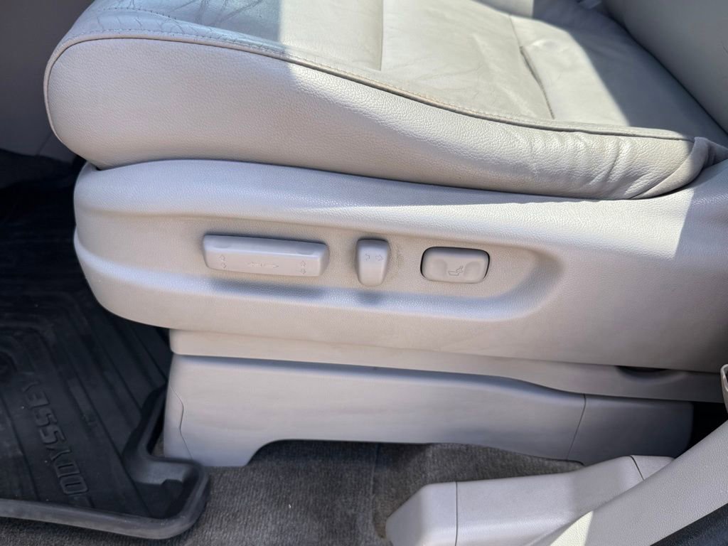 Used 2011 Honda Odyssey EX-L image 25