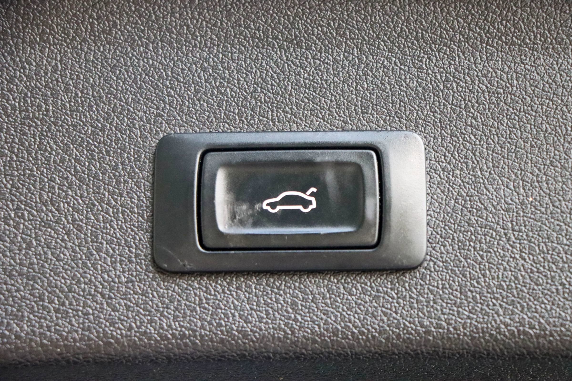 Used 2016 Audi Q5 2.0T Premium Plus w/ Technology Package image 25