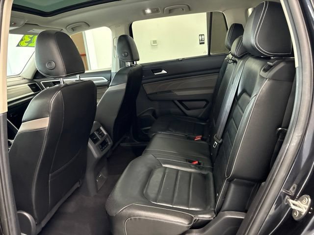 Used 2023 Volkswagen Atlas SEL AWD/4WD image 24