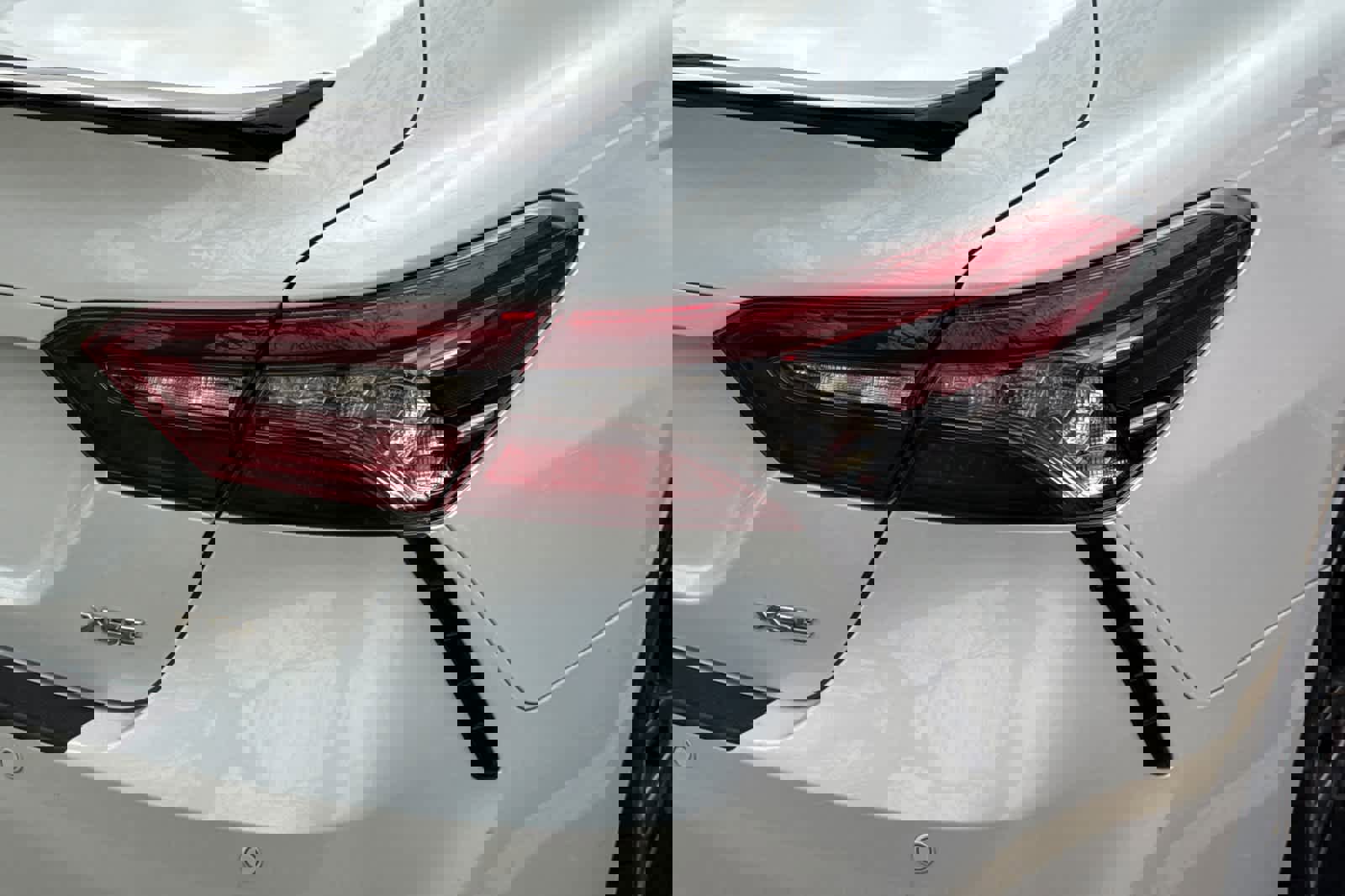 Used 2021 Toyota Camry XSE w/ Navigation Package image 7