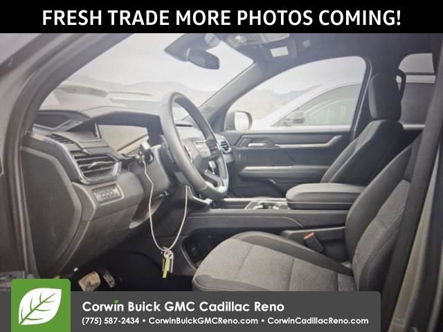 Used 2025 GMC Acadia Elevation image 5