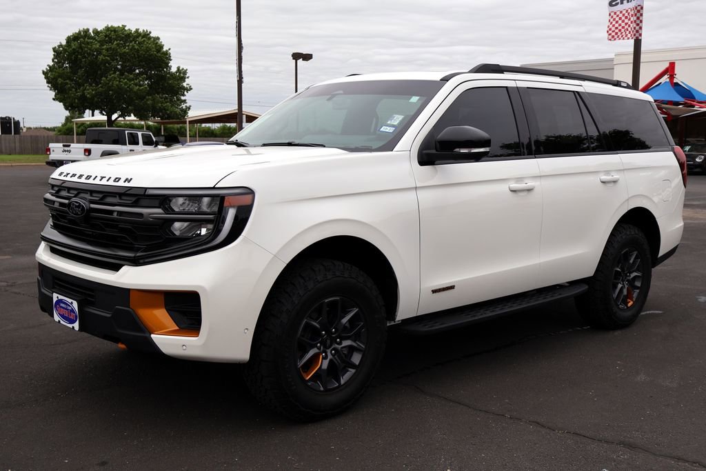 Used 2025 Ford Expedition Tremor AWD/4WD image 10