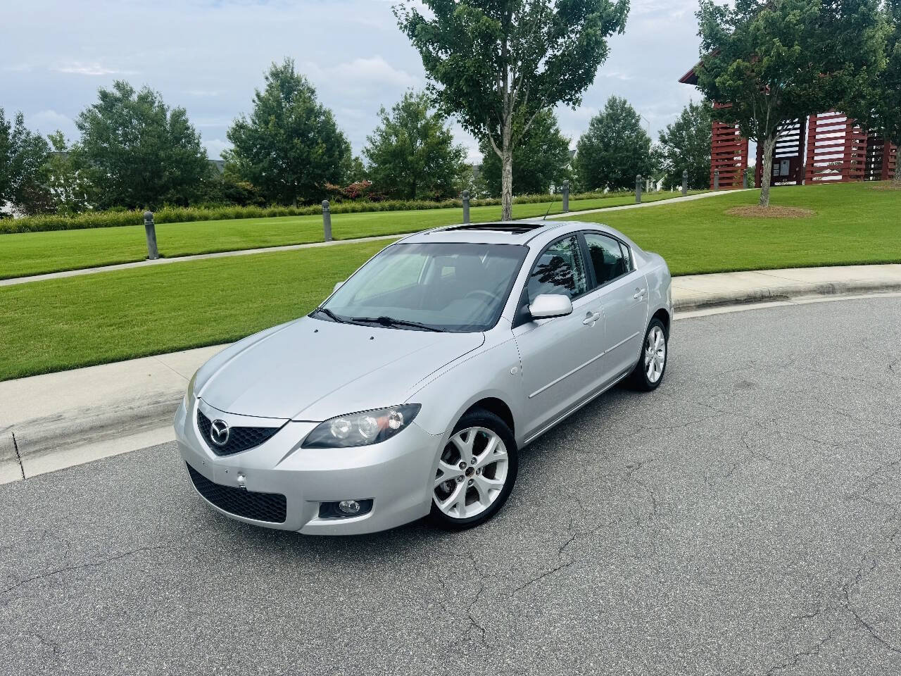 Used 2009 MAZDA MAZDA3 i Touring Value FWD image 2