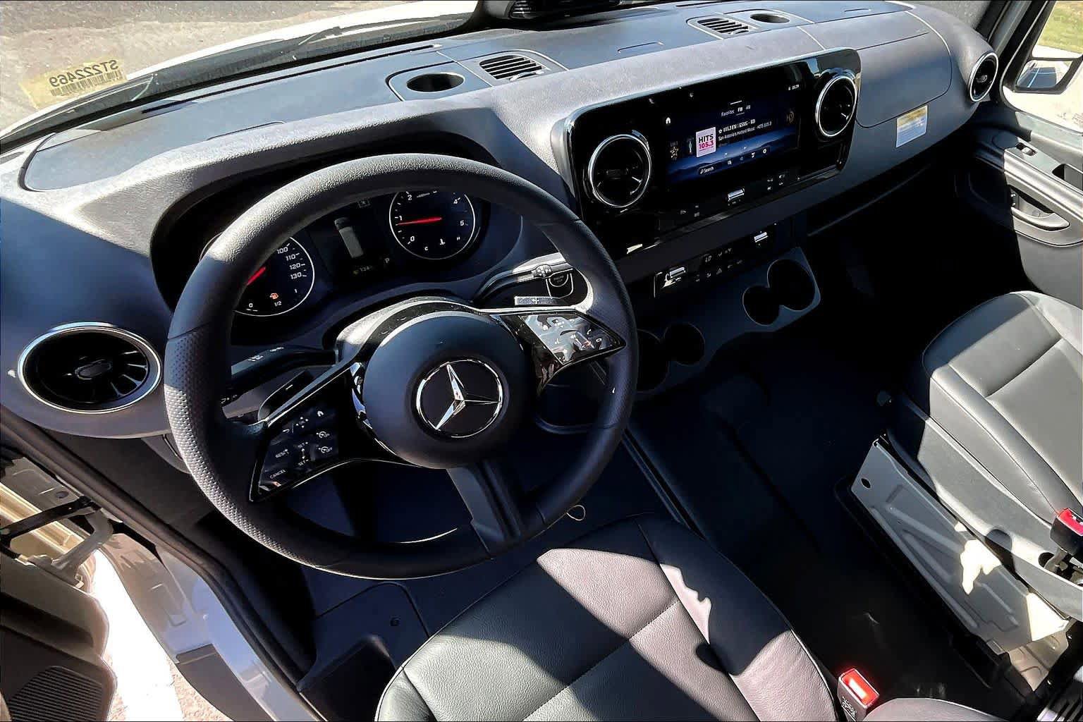 New 2025 Mercedes-Benz Sprinter 2500 image 5