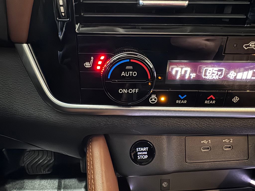 Used 2024 Nissan Rogue Platinum w/ Platinum Premium Package image 23