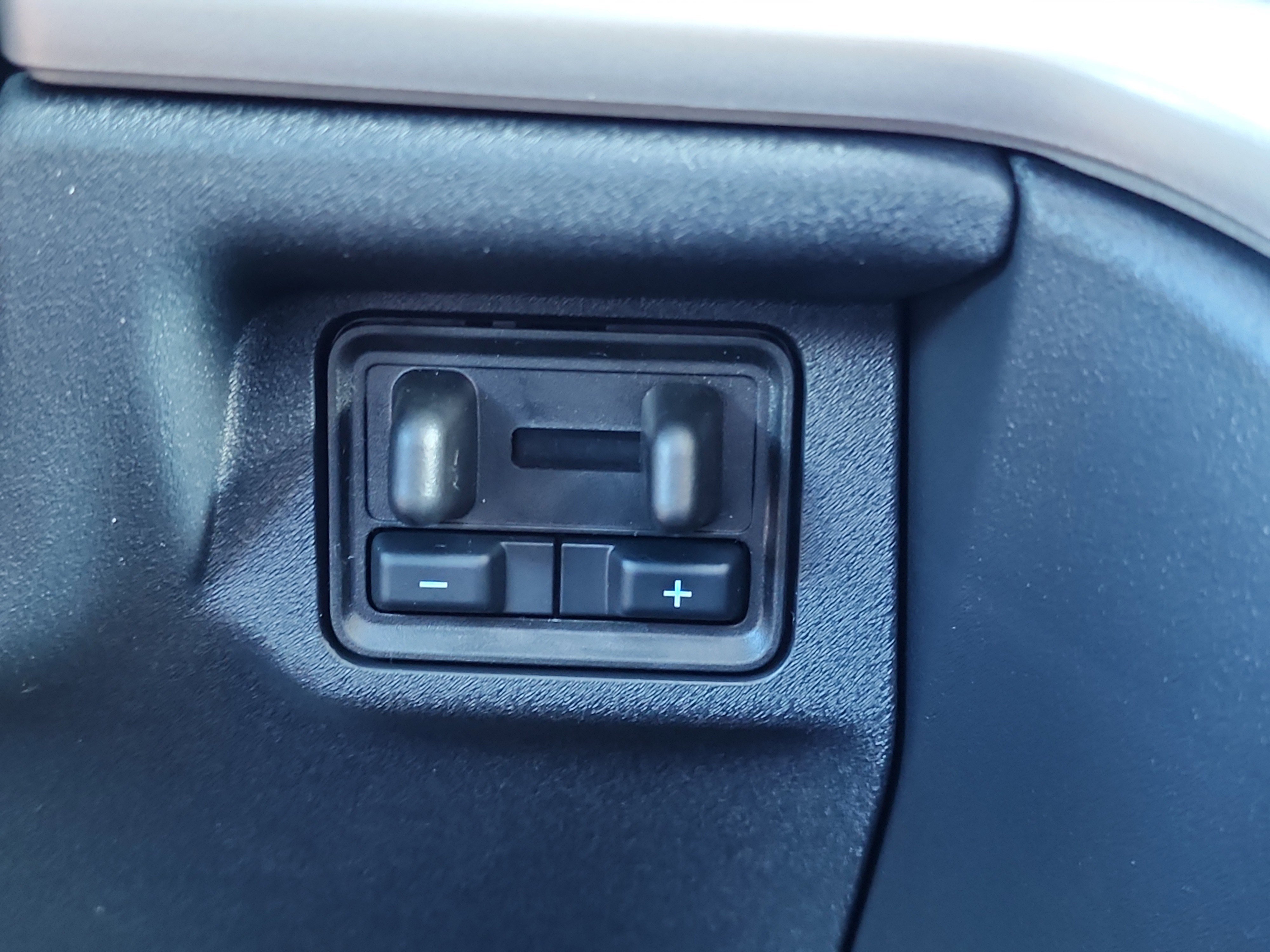 New 2025 Ford Expedition Max Active image 16
