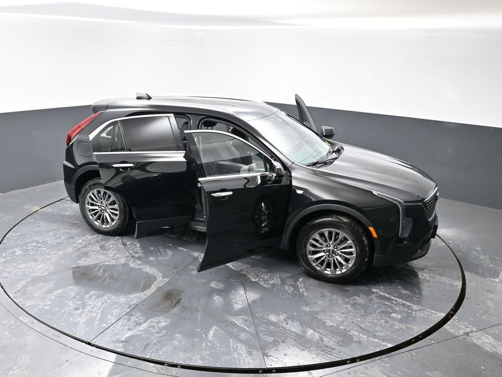 Used 2025 Cadillac XT4 Premium Luxury image 60