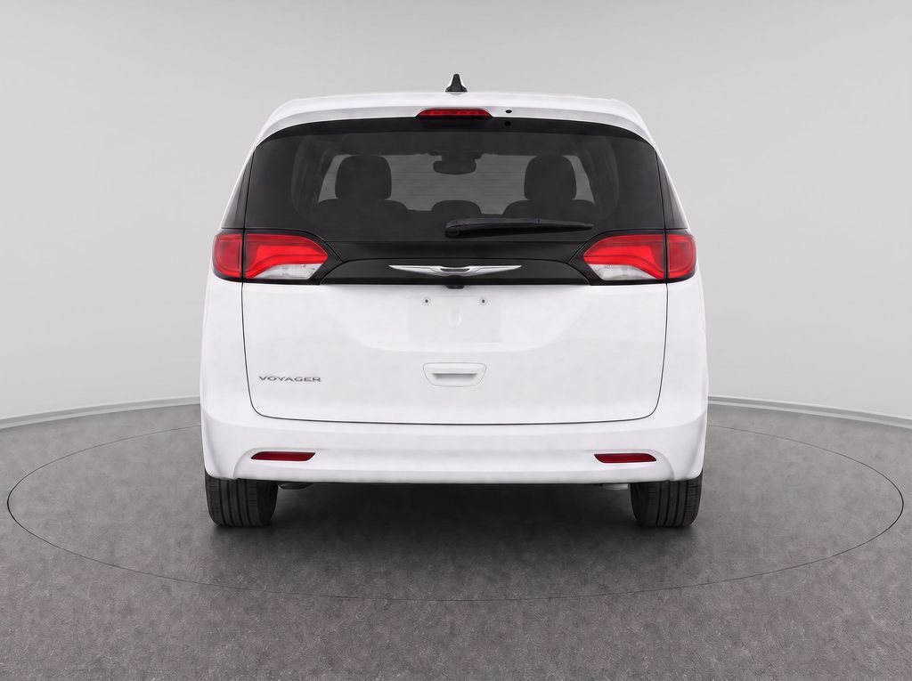 Used 2024 Chrysler Voyager LX FWD image 7
