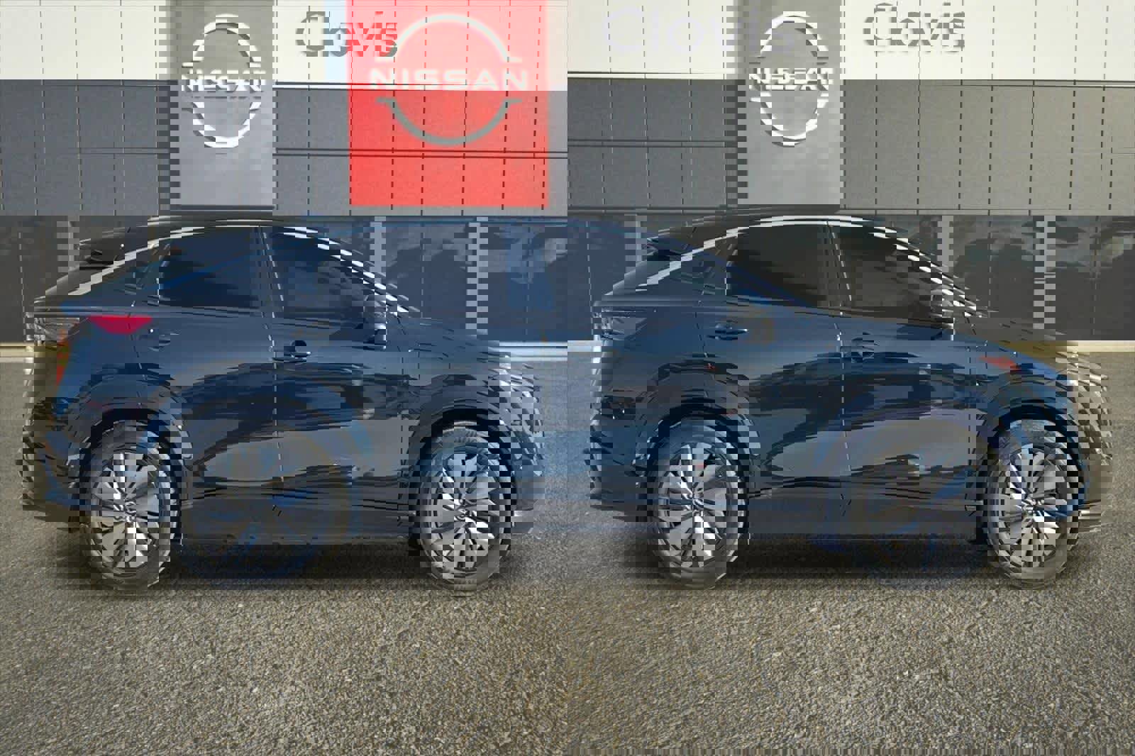 Certified 2023 Nissan Ariya FWD image 9