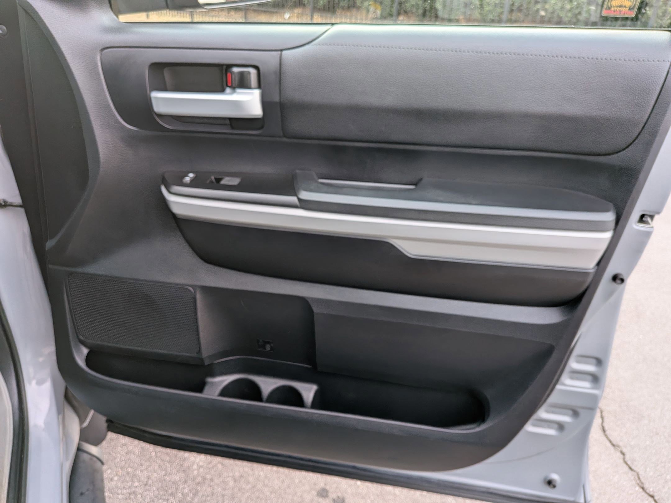 Used 2019 Toyota Tundra SR5 w/ SR5 Upgrade Package image 32