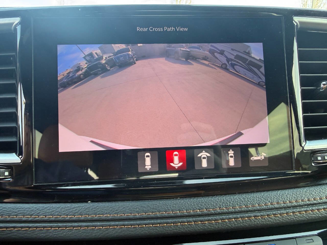 Used 2023 Chrysler Pacifica Pinnacle image 43