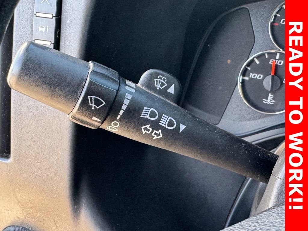 Used 2015 Chevrolet Express 2500 image 17