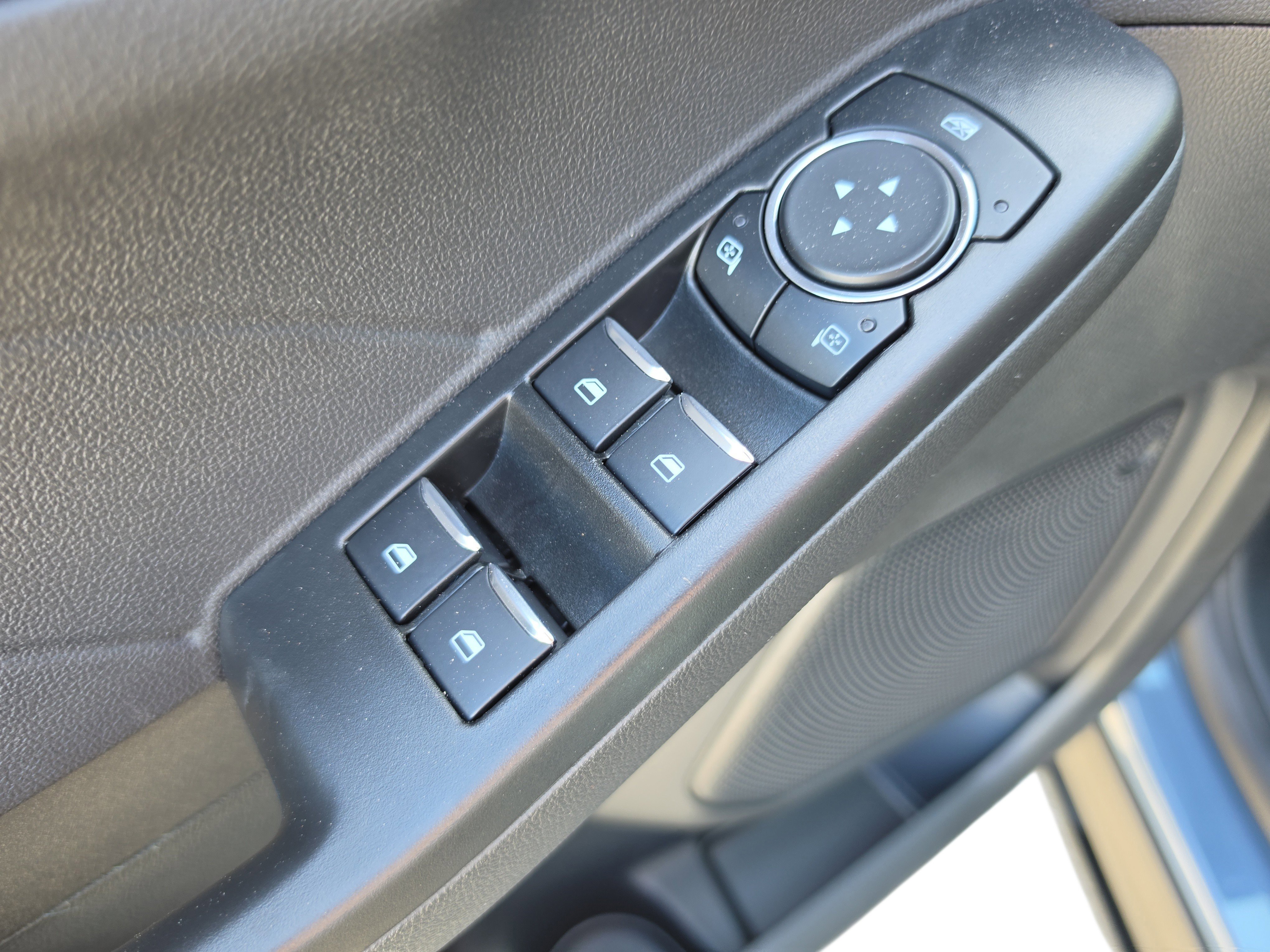 Used 2024 Ford Escape Platinum image 16