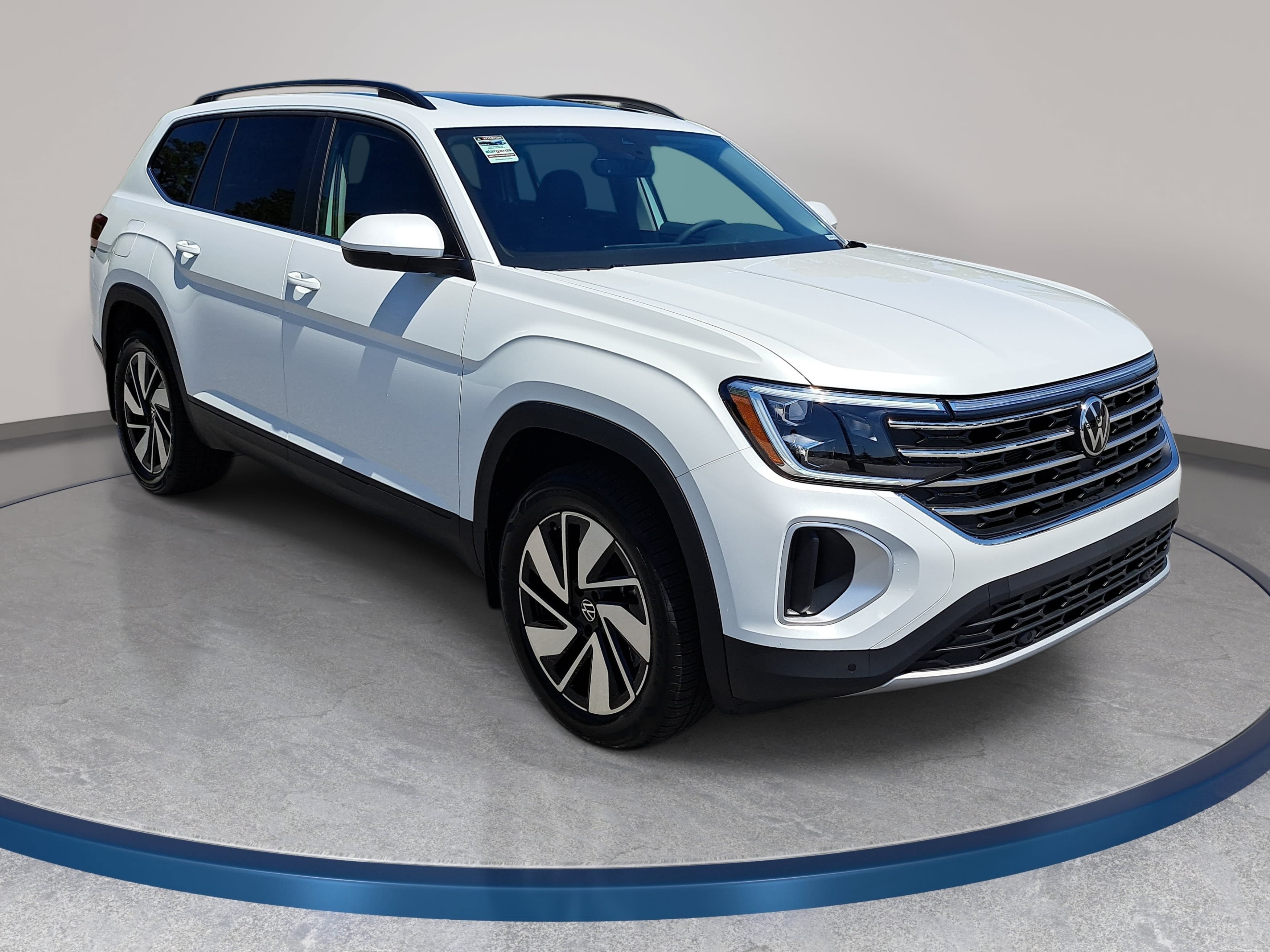 New 2026 Volkswagen Atlas SE FWD image 3