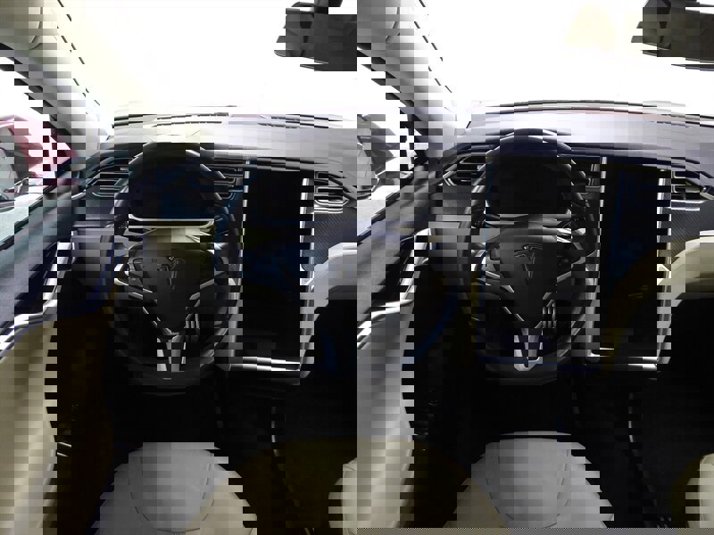 Used 2013 Tesla Model S Performance image 10