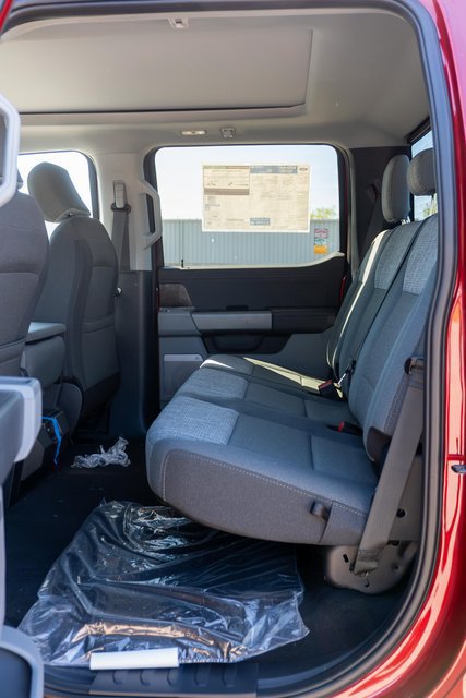 New 2027 Ford F350 XLT w/ XLT Premium Package AWD/4WD image 8
