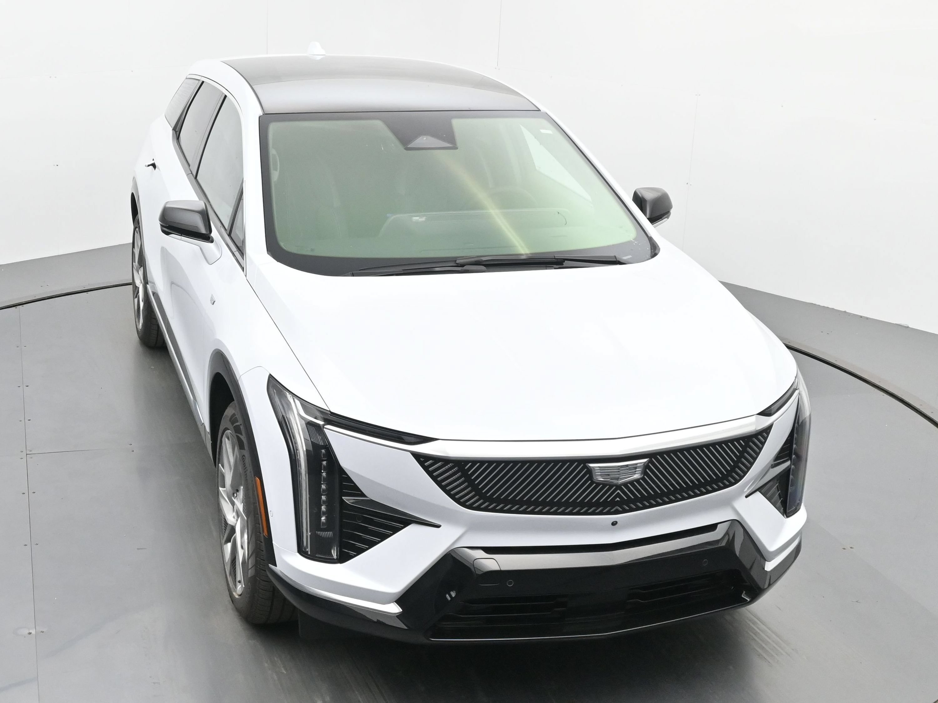 New 2026 Cadillac Optiq Luxury 1 w/ LPO, Floor Liner Package AWD/4WD image 30