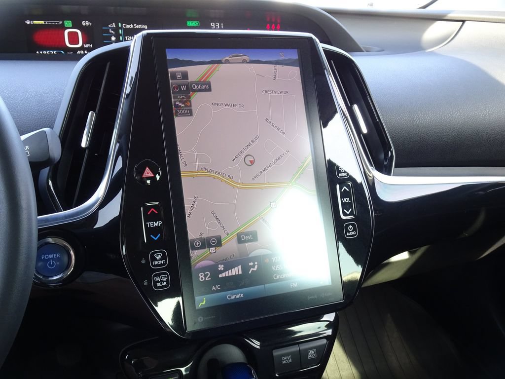 Used 2018 Toyota Prius Four Touring FWD image 18