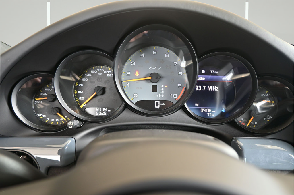Used 2018 Porsche 911 GT3 w/ Sport Chrono Package RWD image 32