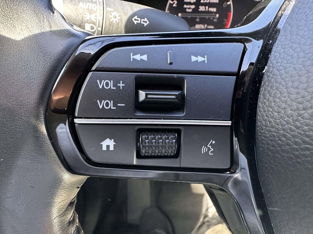 Used 2023 Honda CR-V EX-L image 18