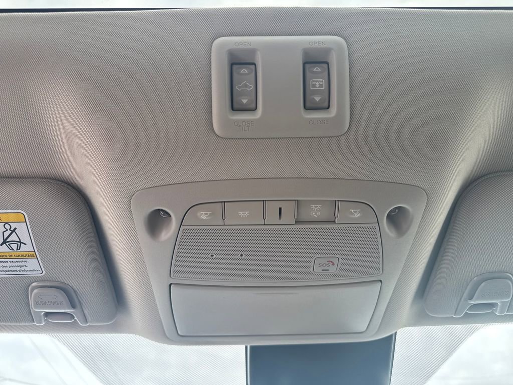 Used 2024 Nissan Murano Platinum w/ Cargo Package image 39