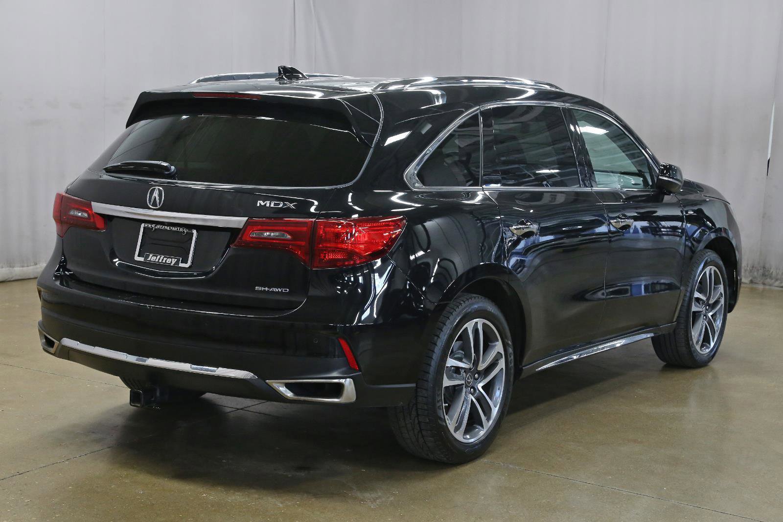Used 2018 Acura MDX SH-AWD w/ Advance Package image 15