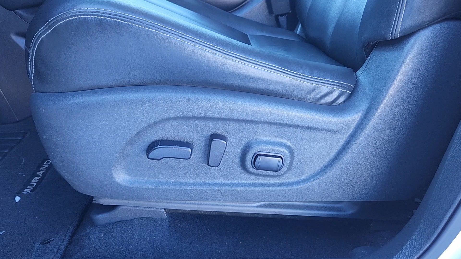 Used 2023 Nissan Murano SV image 9