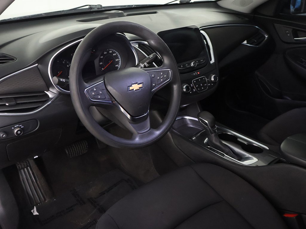 Used 2021 Chevrolet Malibu LT image 26