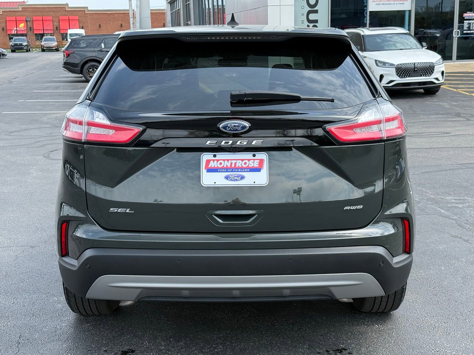 Used 2023 Ford Edge SEL w/ Convenience Package AWD/4WD image 4