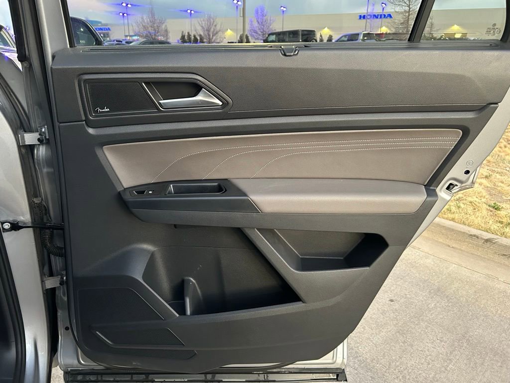 Used 2021 Volkswagen Atlas Cross Sport SEL Premium R-Line image 28