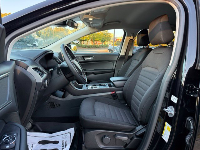 Used 2024 Ford Edge SE w/ Black Appearance Package AWD/4WD image 13