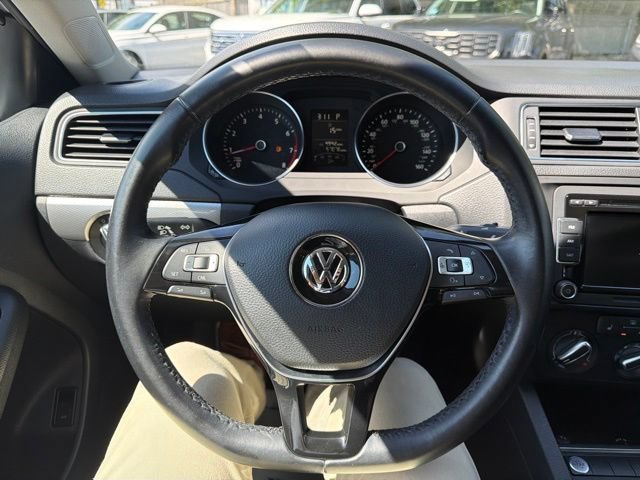 Used 2015 Volkswagen Jetta SE FWD image 10