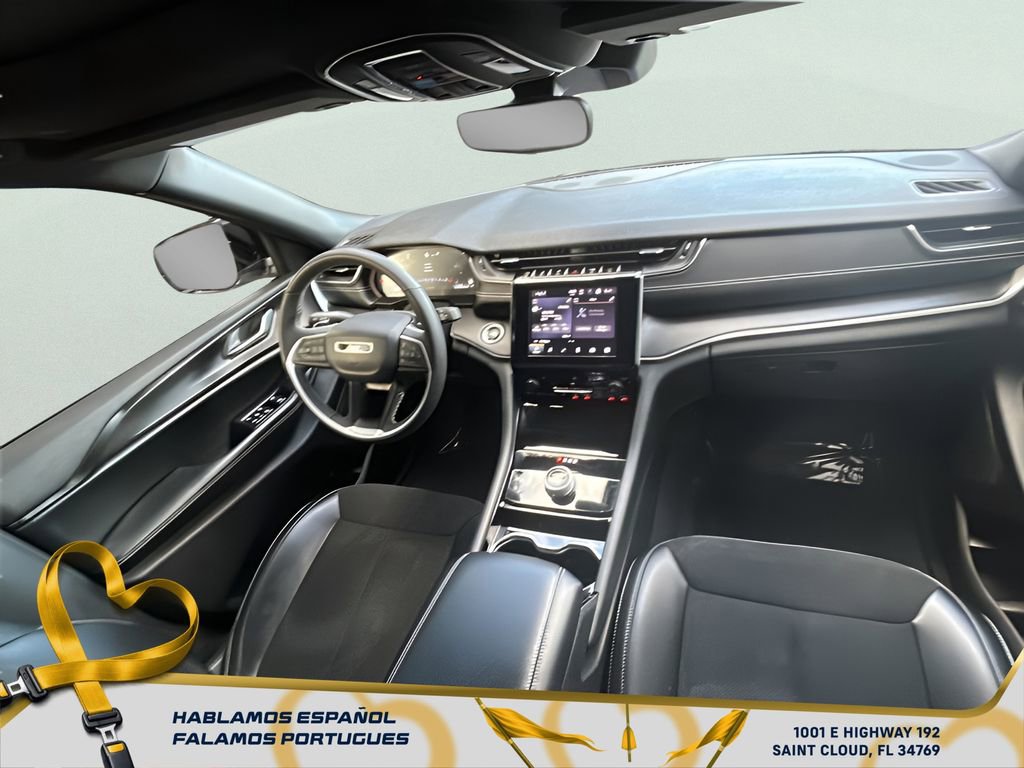 Used 2023 Jeep Grand Cherokee L Laredo image 31