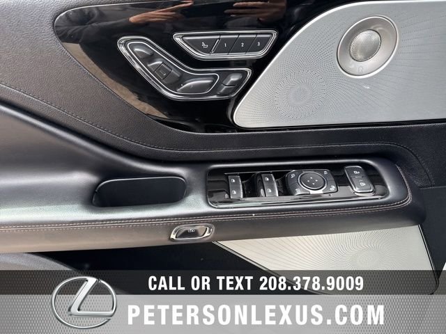 Used 2022 Lincoln Aviator Reserve w/ Equipment Group 201A AWD/4WD image 27