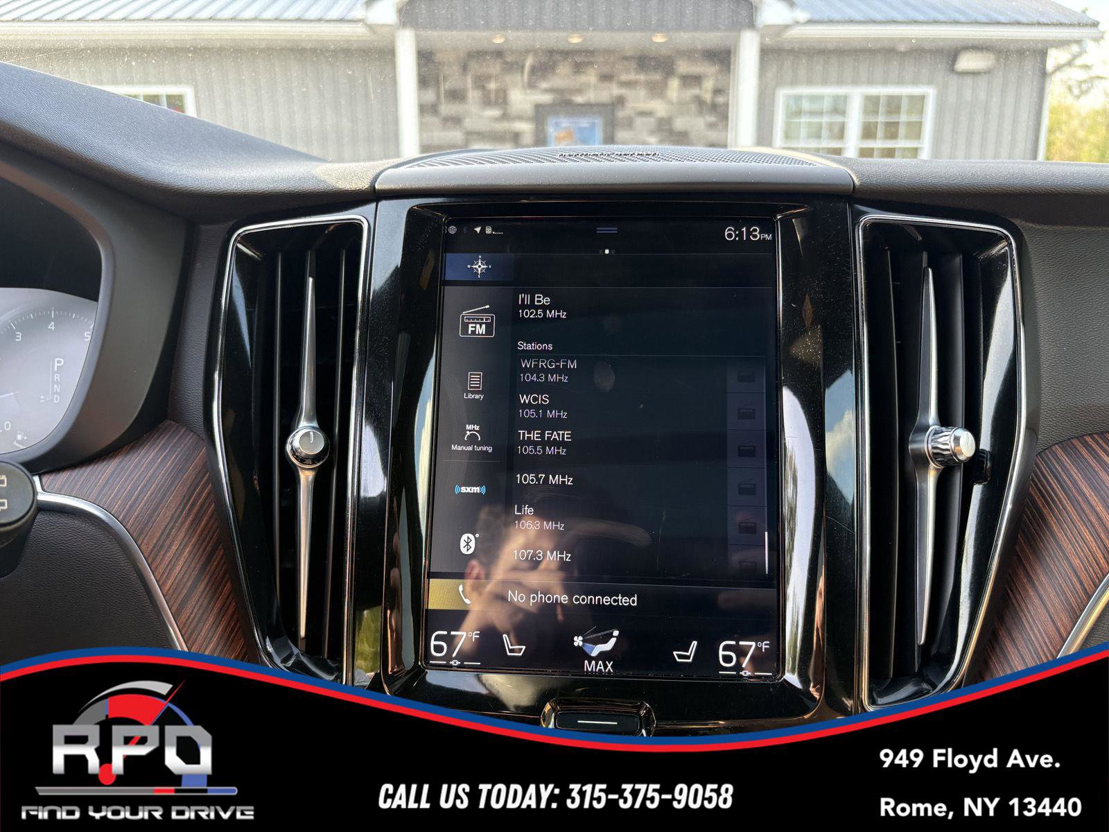 Used 2019 Volvo XC60 T6 Momentum AWD/4WD image 16