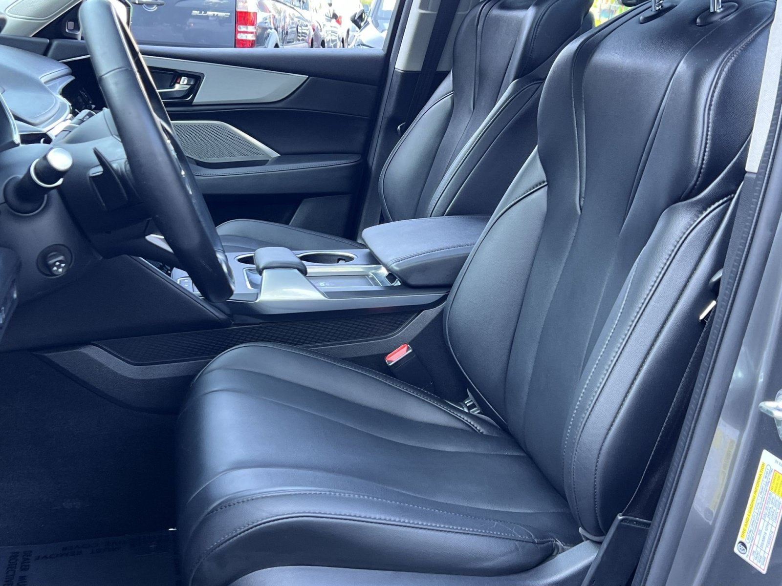 Used 2023 Acura MDX SH-AWD image 18