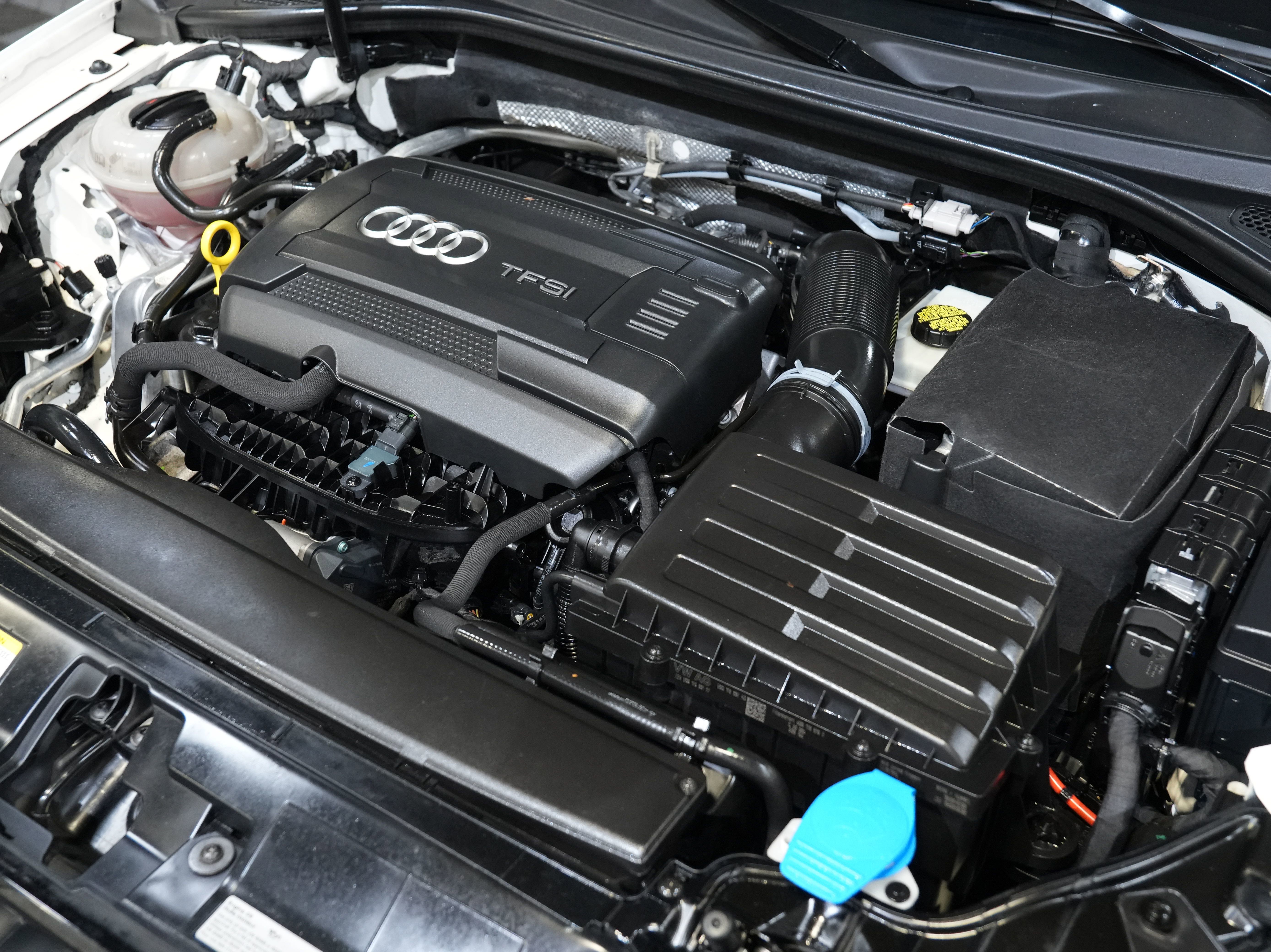 Used 2016 Audi A3 2.0T Premium image 41