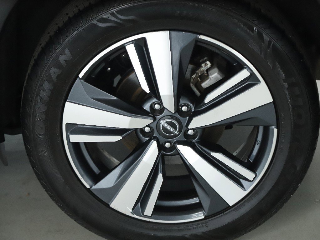 Used 2023 Nissan Rogue SL w/ SL Premium Package image 42