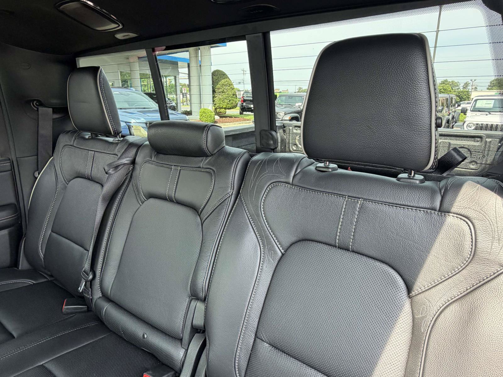 Used 2023 RAM 1500 Limited w/ Night Edition AWD/4WD image 30