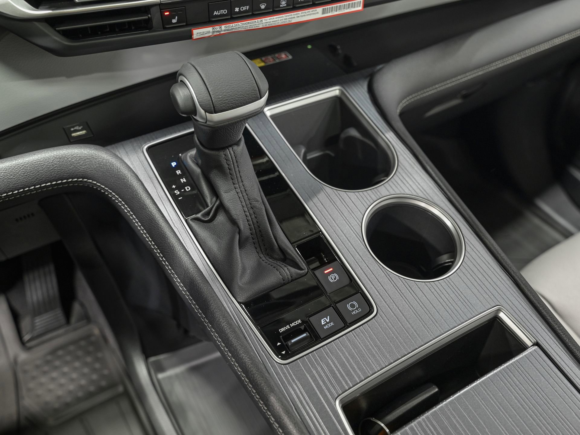 Used 2026 Toyota Sienna XLE image 23