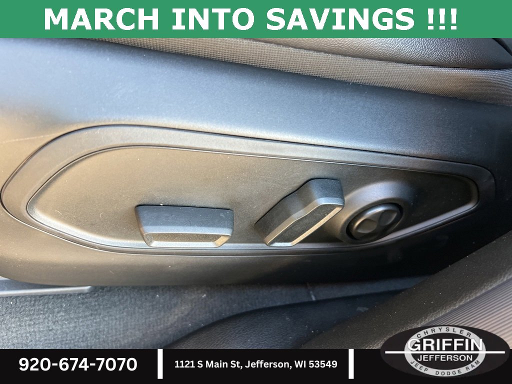 New 2025 Jeep Grand Cherokee Limited w/ Black Appearance Package image 14