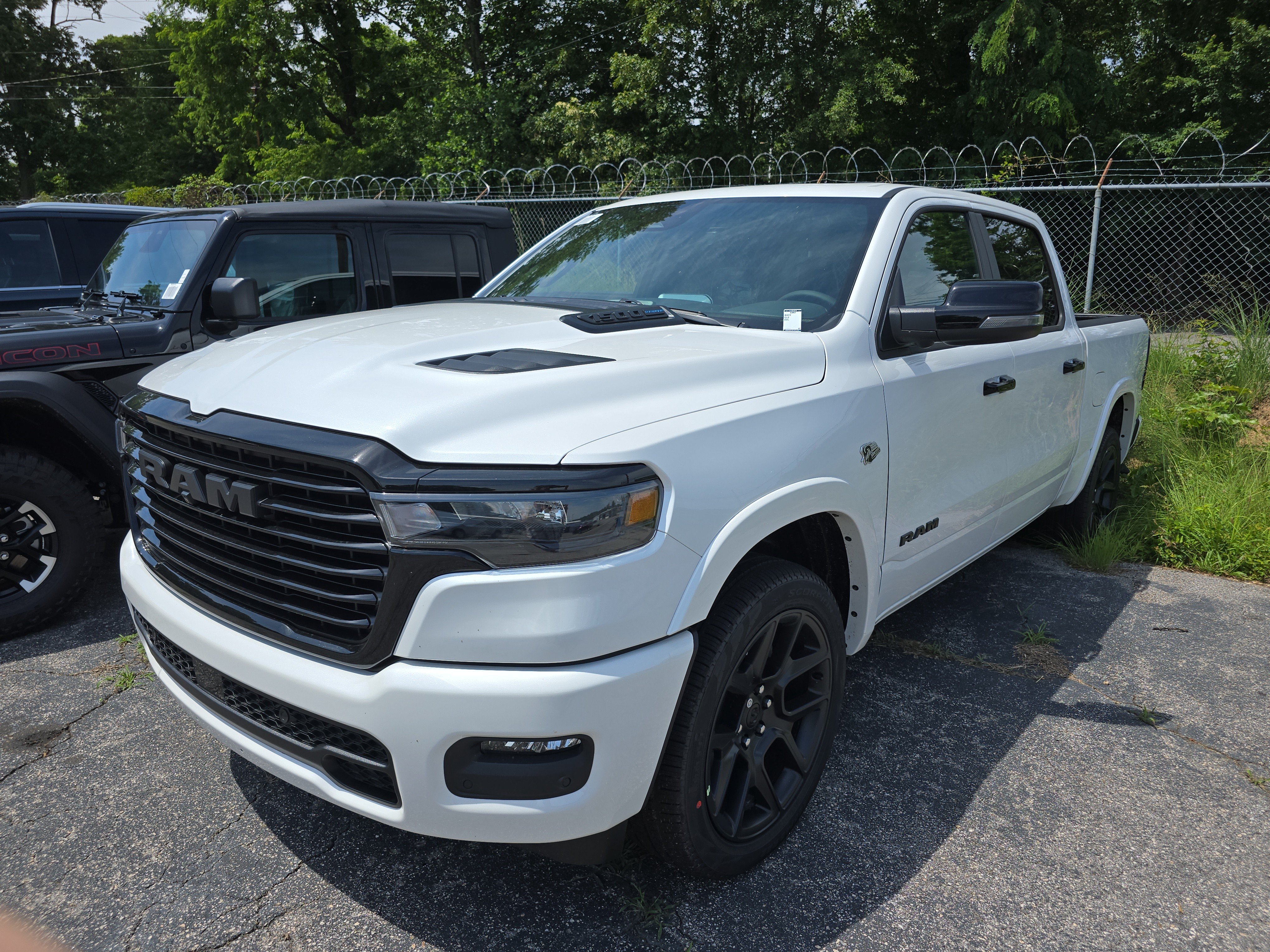 New 2026 RAM 1500 Laramie w/ Night Edition AWD/4WD image 3
