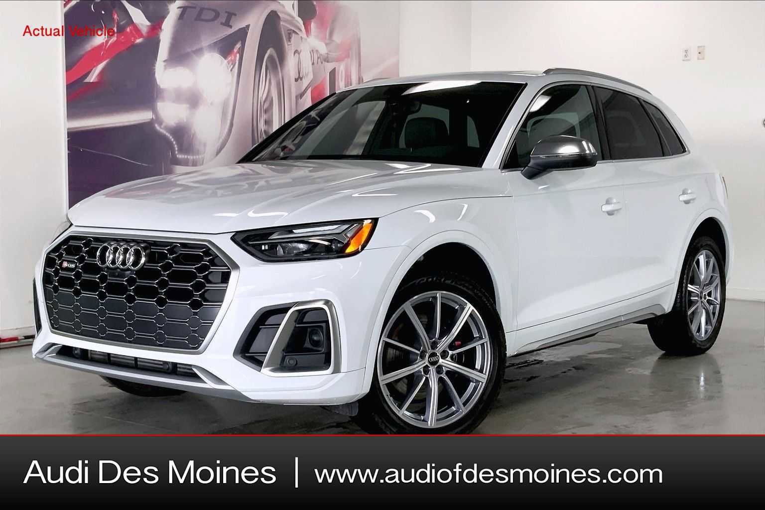 Used 2024 Audi SQ5 Premium Plus w/ Premium Plus Package image 1
