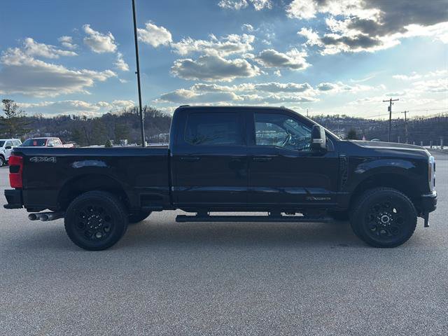 New 2026 Ford F250 Lariat w/ Black Appearance Package image 5