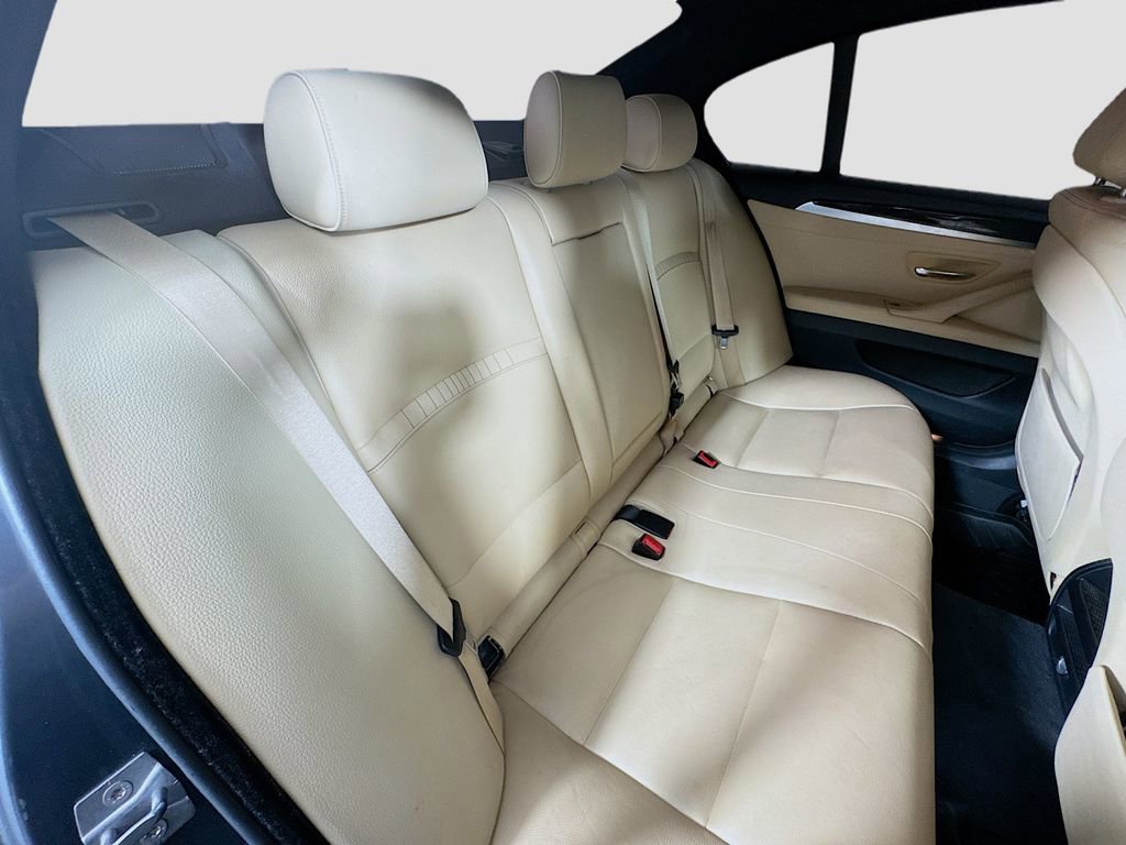 Used 2016 BMW 535i Sedan RWD image 29