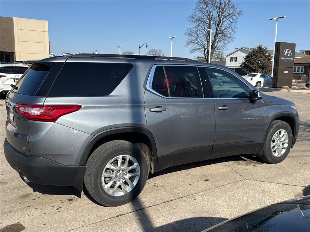 Used 2021 Chevrolet Traverse LT image 19