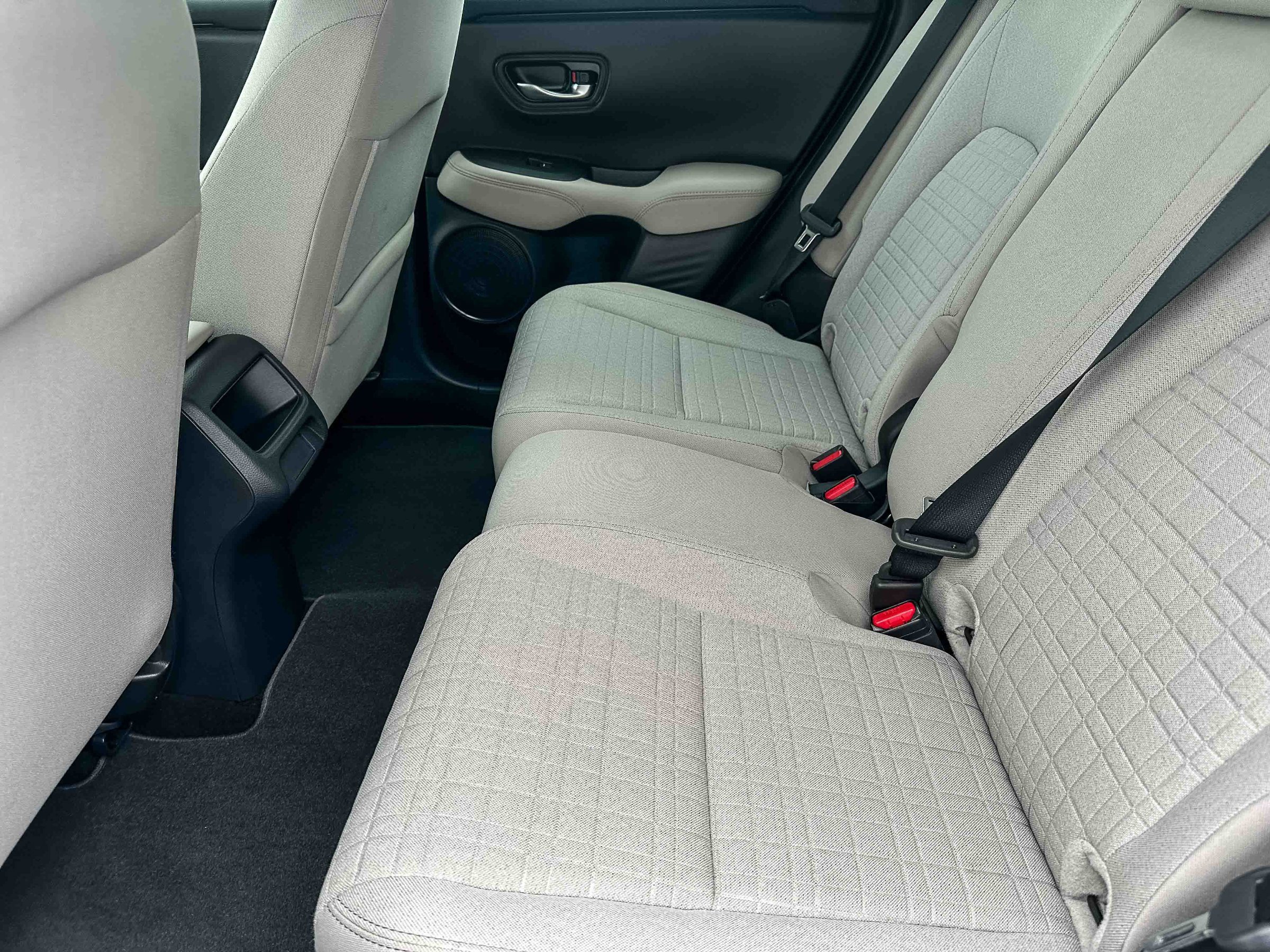 Used 2025 Honda HR-V LX image 18